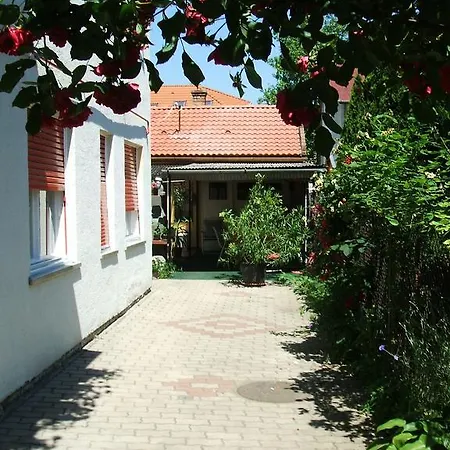 Apartment Otis Vendeghaz Siofok