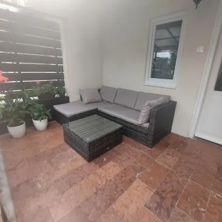 Apartment Otis Vendeghaz *